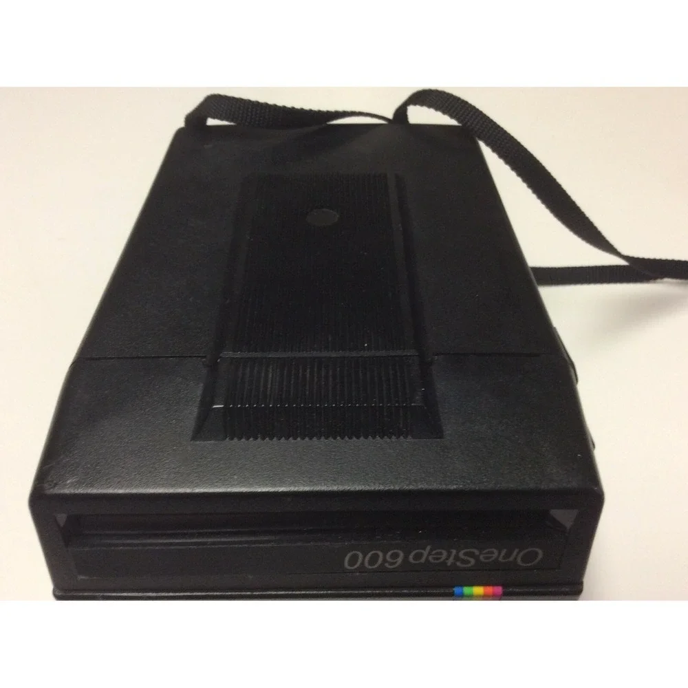 Collectible Polaroid One step 600 Land Camera, rainbow, good condition - T1125